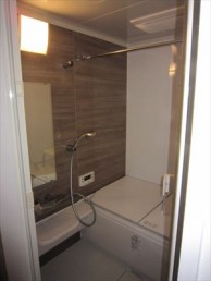 LIXILの水廻り設備で明るく使いやすい水廻りに LIXILの水廻り設備で明るく使いやすい水廻りに